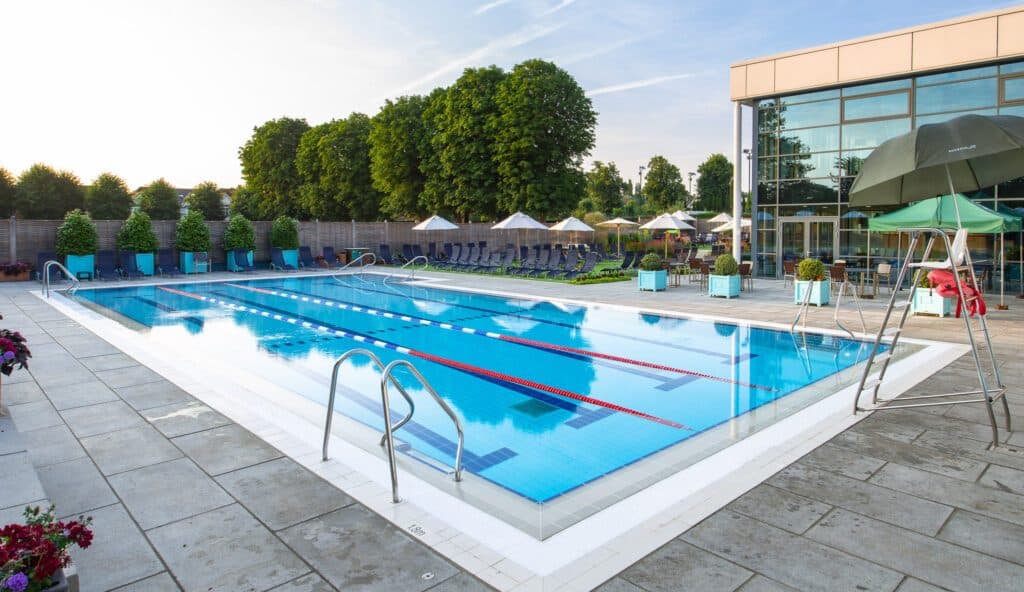 Junior Swimming Lessons (group & private), Roehampton Club