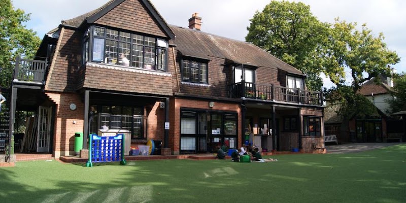 The Rowans School