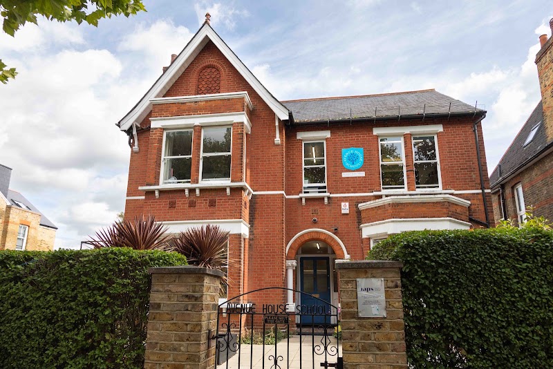 Avenue House School